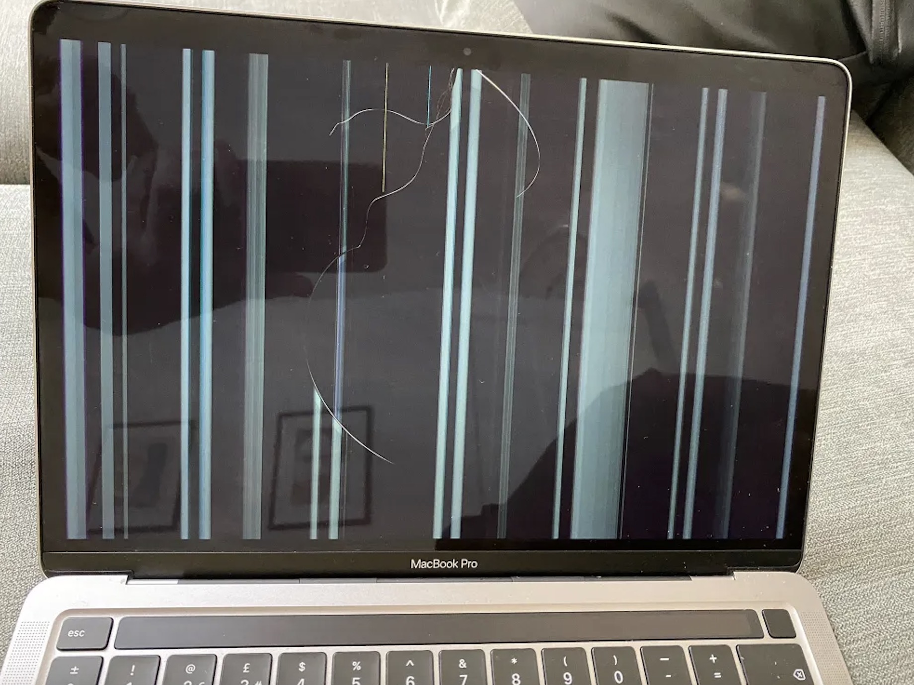 苹果因 M1 Mac 屏幕问题面临集体诉讼